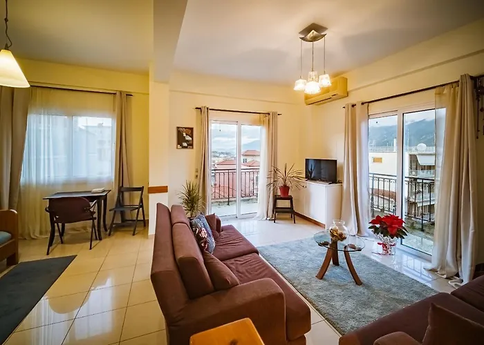 2 Bedrooms-Perfect Center Location-Amazing View