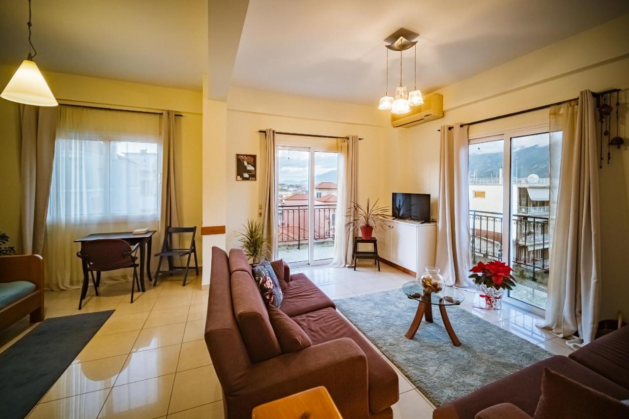 2 Bedrooms-perfect Center Location-amazing View Apartment *