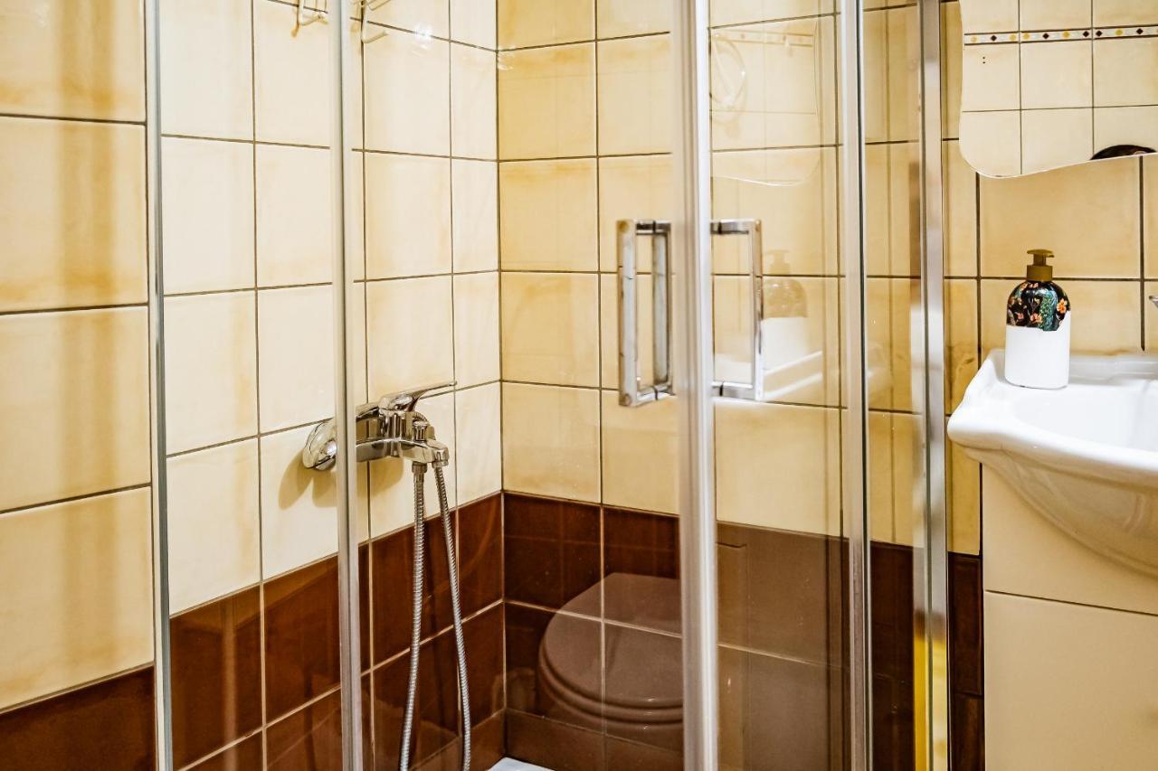 2 Bedrooms-perfect Center Location-amazing View Apartment Ioannina