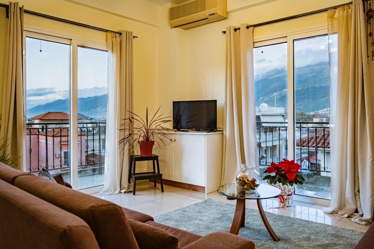 2 Bedrooms-perfect Center Location-amazing View